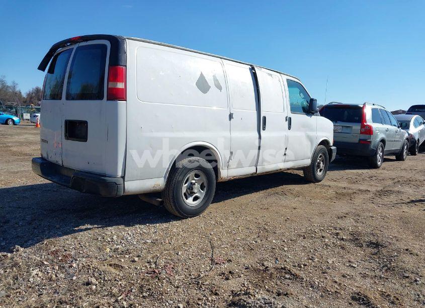 Photo 4 of 2007 Chevrolet Express WORK VAN (VIN 1GCFG15X371137620)
