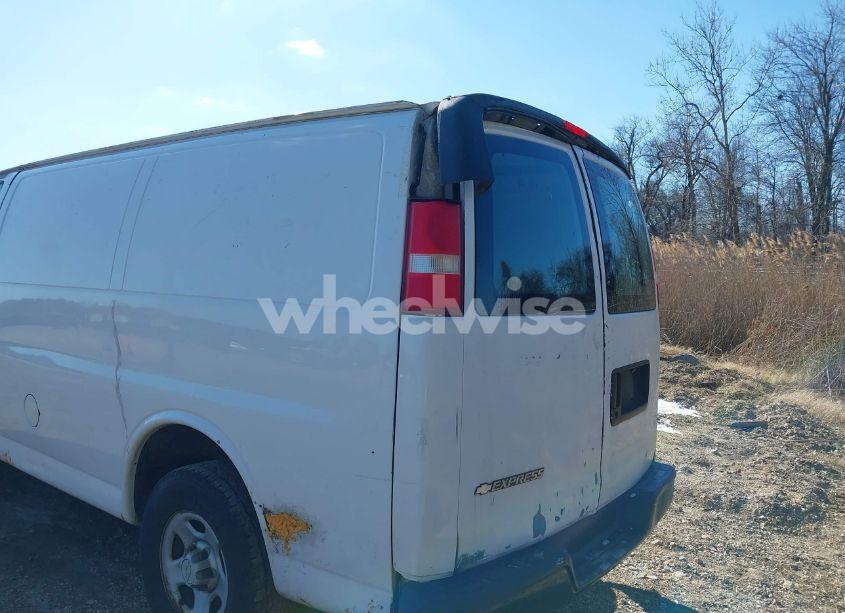 Photo 6 of 2007 Chevrolet Express WORK VAN (VIN 1GCFG15X371137620)