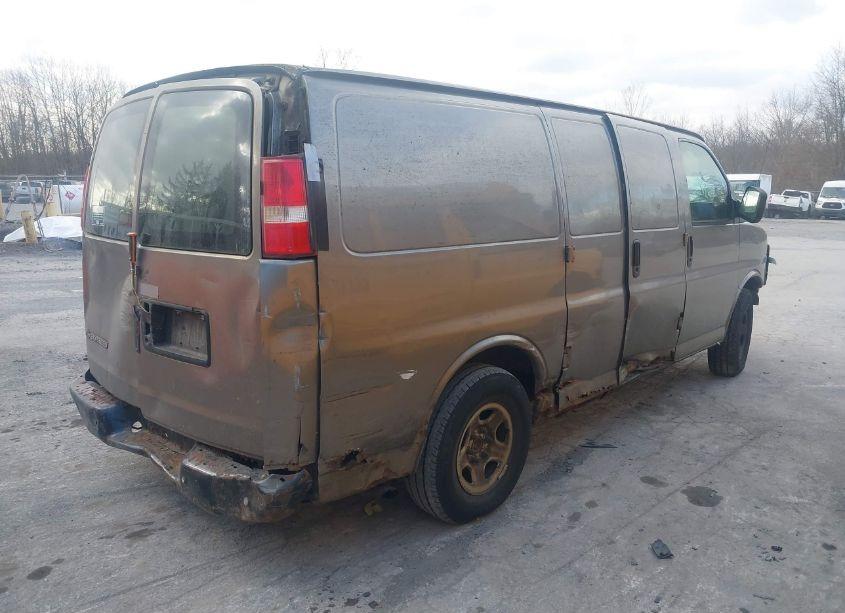 Photo 4 of 2007 Chevrolet Express WORK VAN (VIN 1GCFG15X371203387)