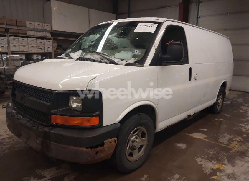 Photo 2 of 2007 Chevrolet Express WORK VAN (VIN 1GCFG15X371229181)