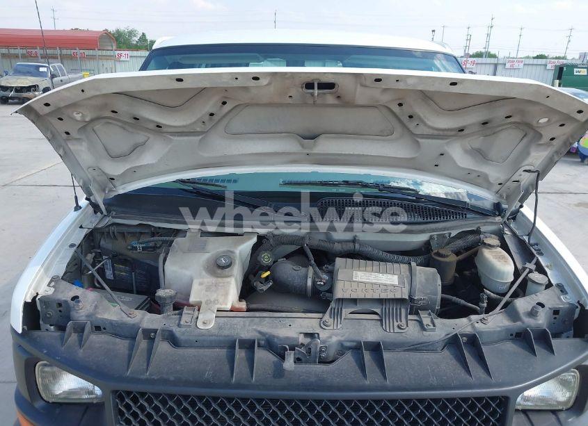 Photo 10 of 2008 Chevrolet Express WORK VAN (VIN 1GCFG15X381134847)