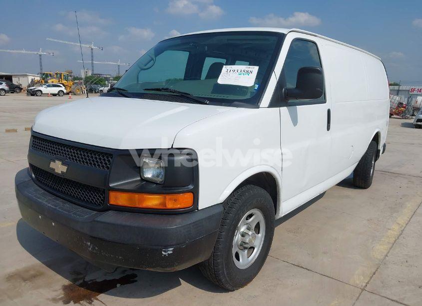 Photo 2 of 2008 Chevrolet Express WORK VAN (VIN 1GCFG15X381134847)