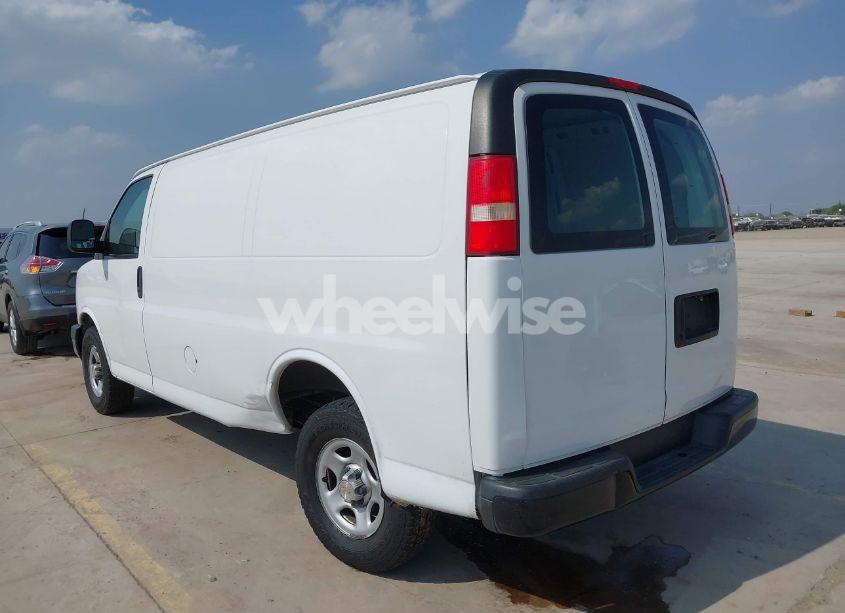 Photo 3 of 2008 Chevrolet Express WORK VAN (VIN 1GCFG15X381134847)