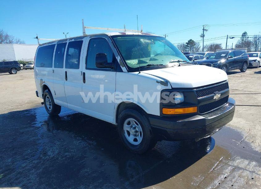 2008 Chevrolet Express WORK VAN (VIN 1GCFG15X381153012) main photo