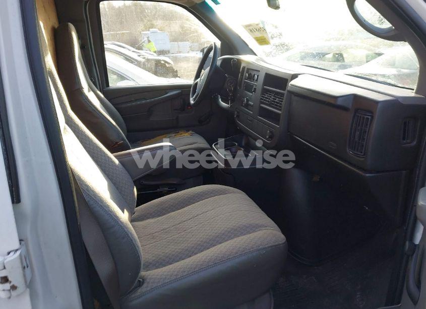 Photo 5 of 2009 Chevrolet Express 1500 WORK VAN (VIN 1GCFG15X391119234)