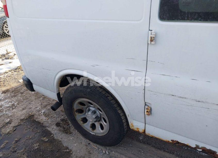 Photo 6 of 2009 Chevrolet Express 1500 WORK VAN (VIN 1GCFG15X391119234)