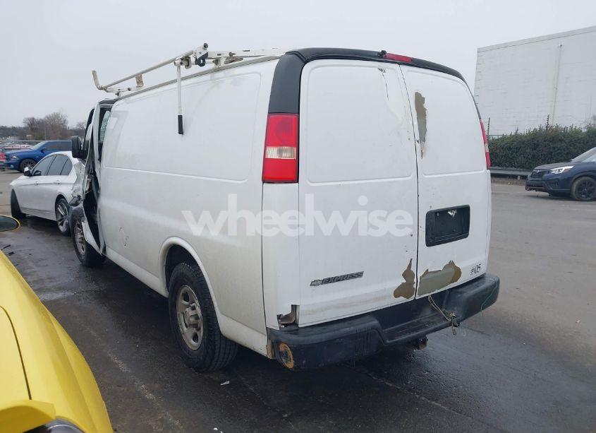 Photo 3 of 2008 Chevrolet Express WORK VAN (VIN 1GCFG15X481165380)