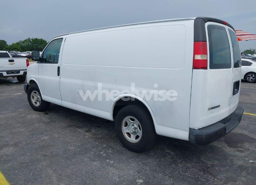 Photo 3 of 2008 Chevrolet Express WORK VAN (VIN 1GCFG15X481170076)