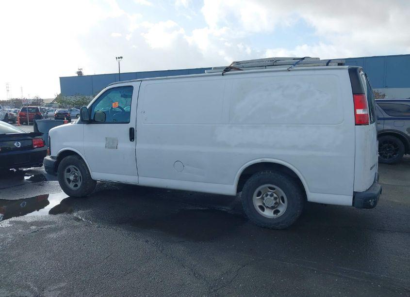 Photo 13 of 2005 Chevrolet Express (VIN 1GCFG15X551128480)