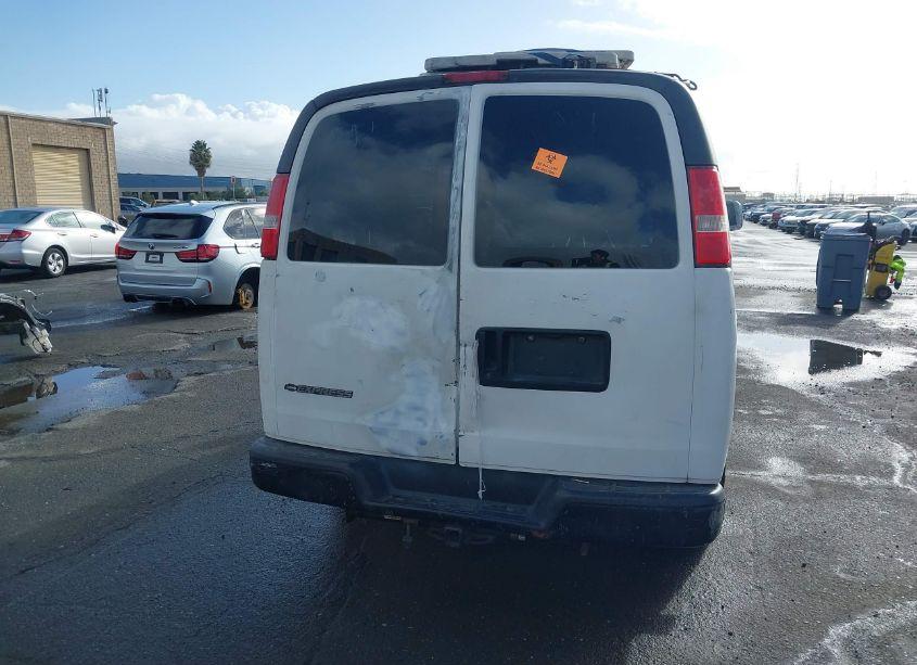Photo 15 of 2005 Chevrolet Express (VIN 1GCFG15X551128480)