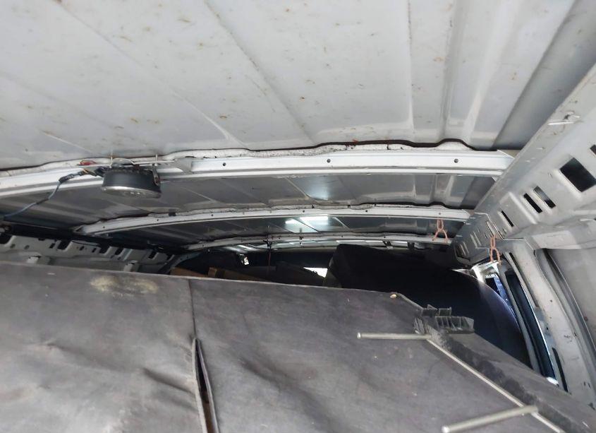 Photo 8 of 2005 Chevrolet Express (VIN 1GCFG15X551128480)