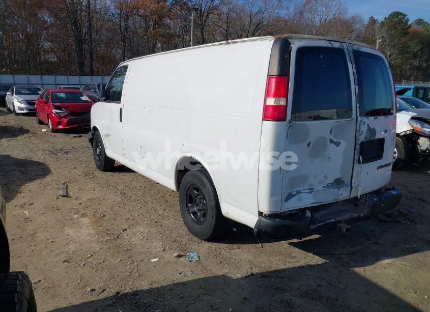 Photo 3 of 2006 Chevrolet Express WORK VAN (VIN 1GCFG15X561239290)