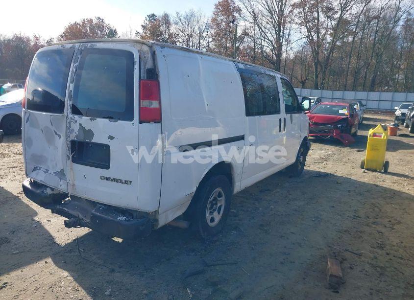 Photo 4 of 2006 Chevrolet Express WORK VAN (VIN 1GCFG15X561239290)