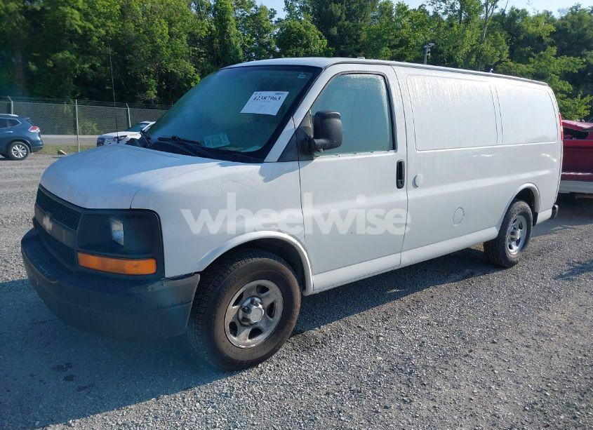 Photo 2 of 2007 Chevrolet Express WORK VAN (VIN 1GCFG15X571217145)