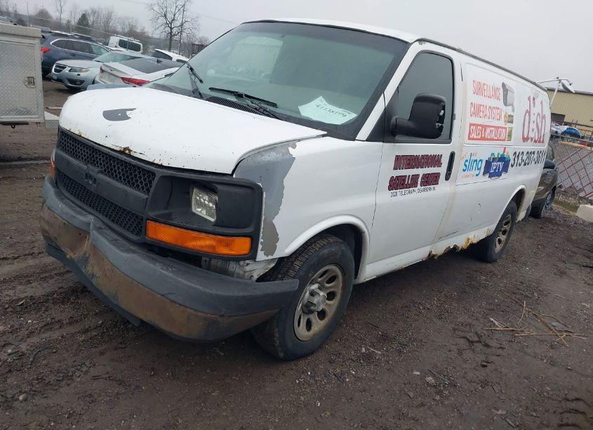 Photo 2 of 2009 Chevrolet Express 1500 WORK VAN (VIN 1GCFG15X591141526)