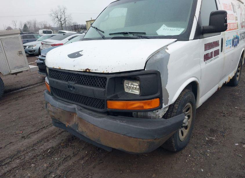 Photo 6 of 2009 Chevrolet Express 1500 WORK VAN (VIN 1GCFG15X591141526)