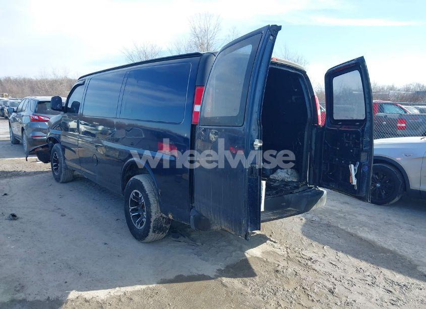 Photo 3 of 2007 Chevrolet Express WORK VAN (VIN 1GCFG15X671170529)