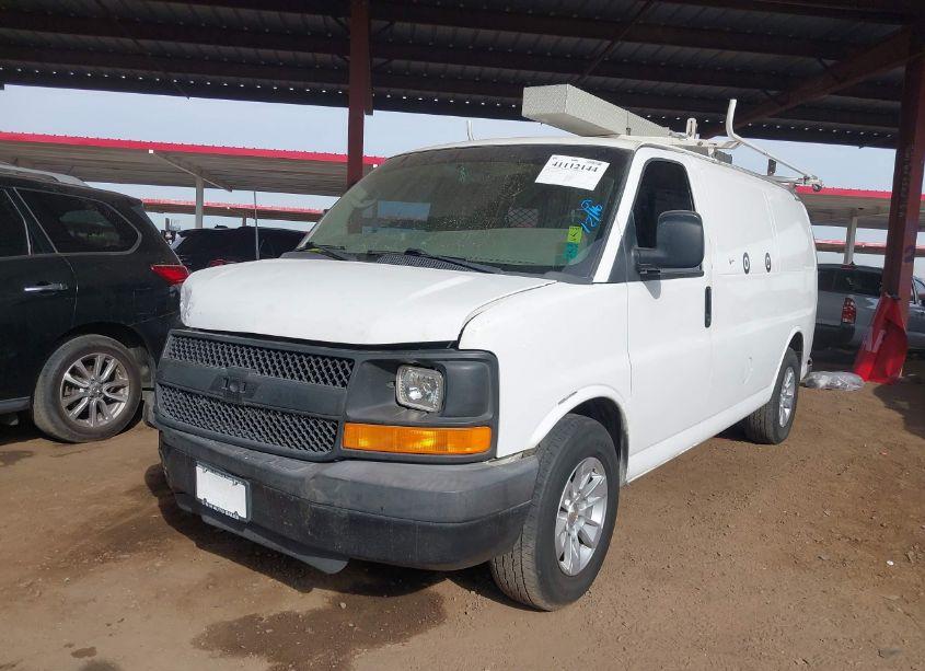 Photo 2 of 2008 Chevrolet Express WORK VAN (VIN 1GCFG15X681197943)