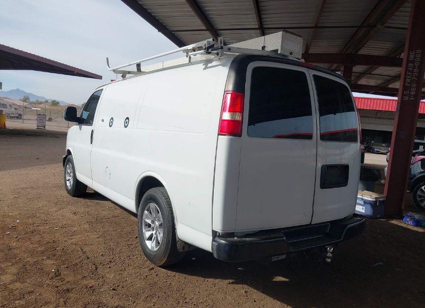 Photo 3 of 2008 Chevrolet Express WORK VAN (VIN 1GCFG15X681197943)