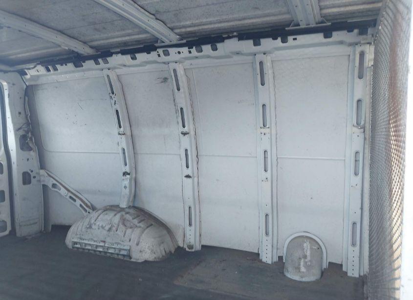 Photo 8 of 2004 Chevrolet Express (VIN 1GCFG15X741208717)