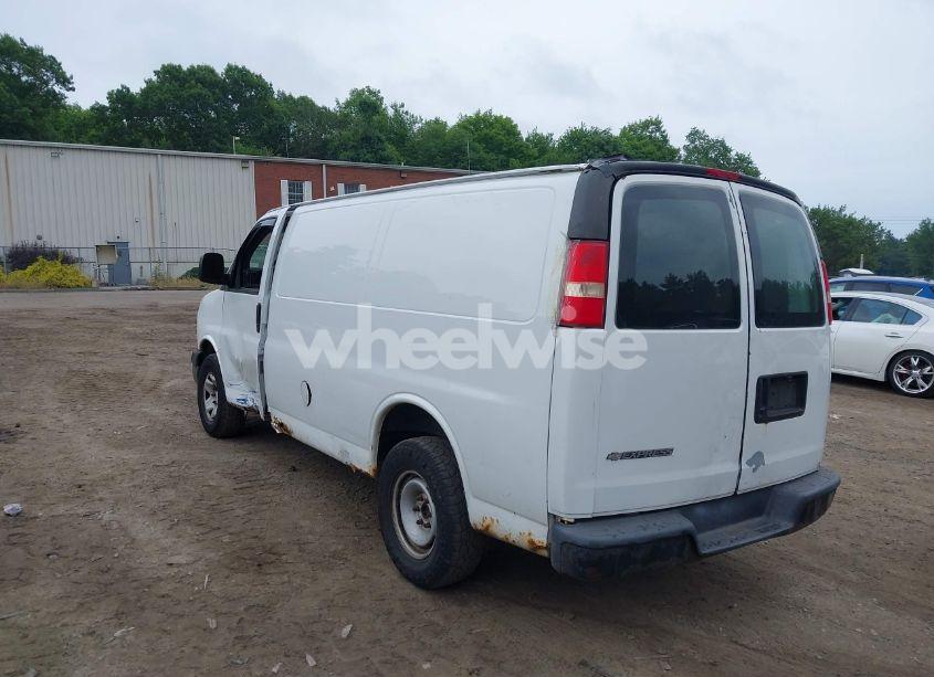 Photo 3 of 2007 Chevrolet Express WORK VAN (VIN 1GCFG15X771238207)