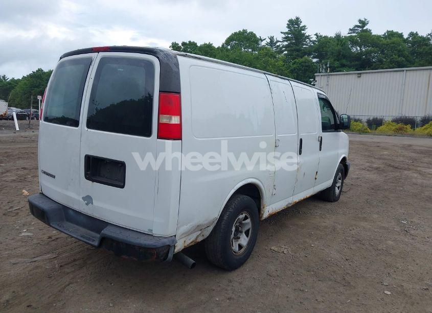 Photo 4 of 2007 Chevrolet Express WORK VAN (VIN 1GCFG15X771238207)