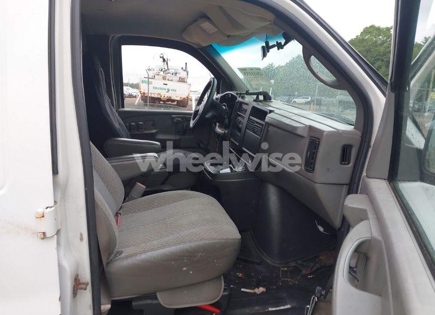 Photo 5 of 2007 Chevrolet Express WORK VAN (VIN 1GCFG15X771238207)
