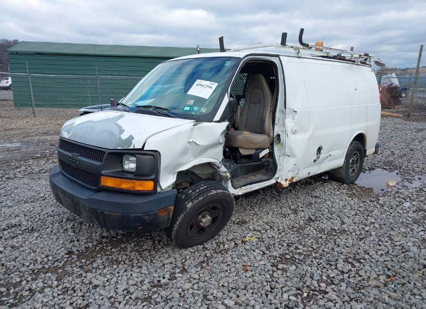 Photo 2 of 2007 Chevrolet Express WORK VAN (VIN 1GCFG15X771246890)
