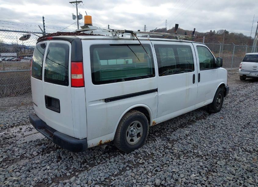 Photo 4 of 2007 Chevrolet Express WORK VAN (VIN 1GCFG15X771246890)