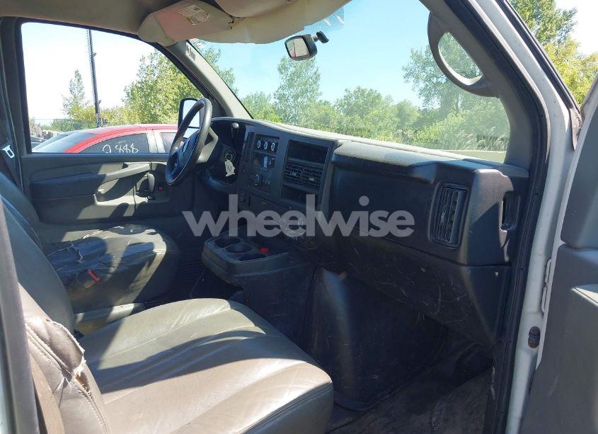 Photo 5 of 2008 Chevrolet Express WORK VAN (VIN 1GCFG15X781156060)