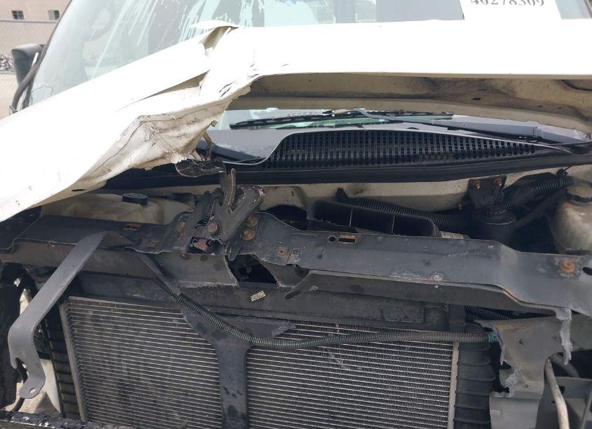 Photo 10 of 2004 Chevrolet Express (VIN 1GCFG15X841129525)