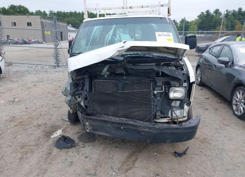 Photo 12 of 2004 Chevrolet Express (VIN 1GCFG15X841129525)