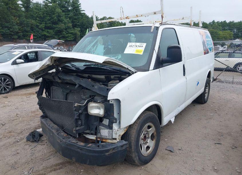 Photo 2 of 2004 Chevrolet Express (VIN 1GCFG15X841129525)