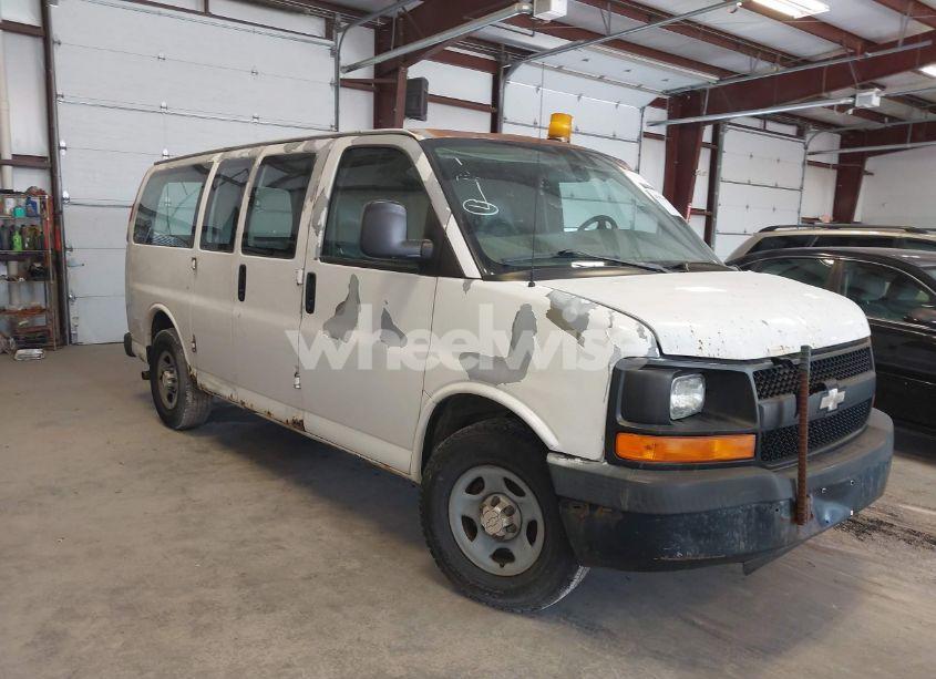2006 Chevrolet Express WORK VAN (VIN 1GCFG15X861218563) main photo