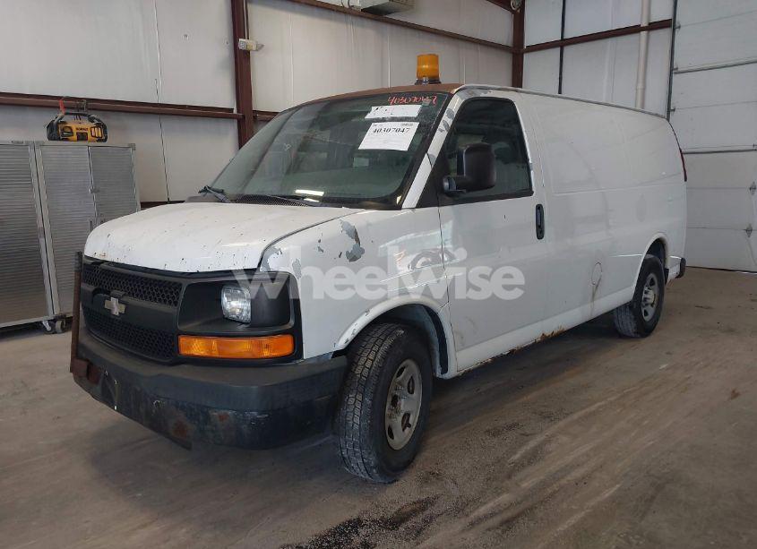 Photo 2 of 2006 Chevrolet Express WORK VAN (VIN 1GCFG15X861218563)