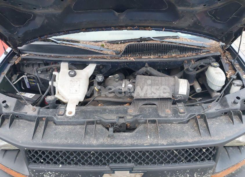Photo 10 of 2004 Chevrolet Express (VIN 1GCFG15X941210565)