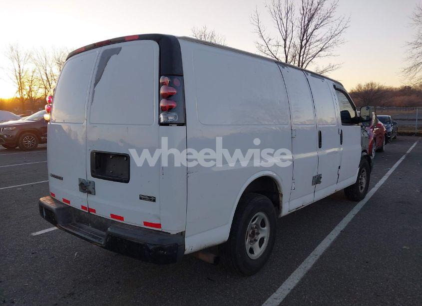 Photo 4 of 2008 Chevrolet Express WORK VAN (VIN 1GCFG15X981115428)