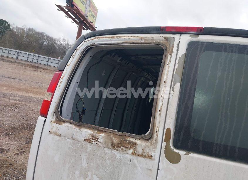 Photo 17 of 2009 Chevrolet Express 1500 WORK VAN (VIN 1GCFG15X991137849)