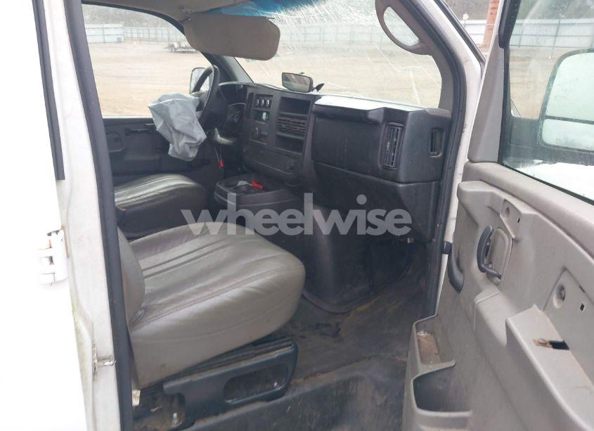 Photo 5 of 2009 Chevrolet Express 1500 WORK VAN (VIN 1GCFG15X991137849)