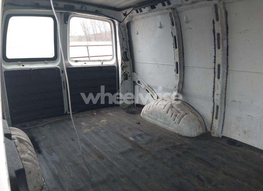 Photo 8 of 2009 Chevrolet Express 1500 WORK VAN (VIN 1GCFG15X991137849)