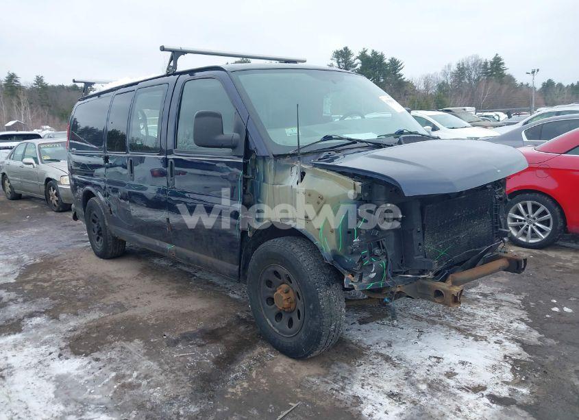 2009 Chevrolet Express 1500 WORK VAN (VIN 1GCFG15X991147555) main photo