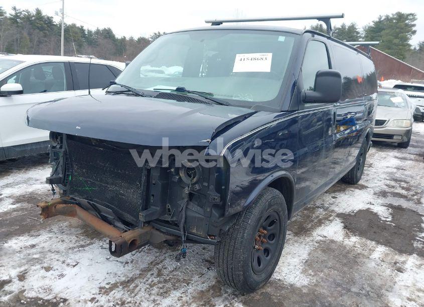 Photo 2 of 2009 Chevrolet Express 1500 WORK VAN (VIN 1GCFG15X991147555)