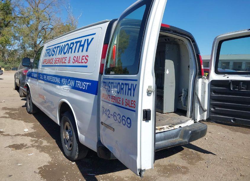 Photo 3 of 2008 Chevrolet Express WORK VAN (VIN 1GCFG15XX81194396)