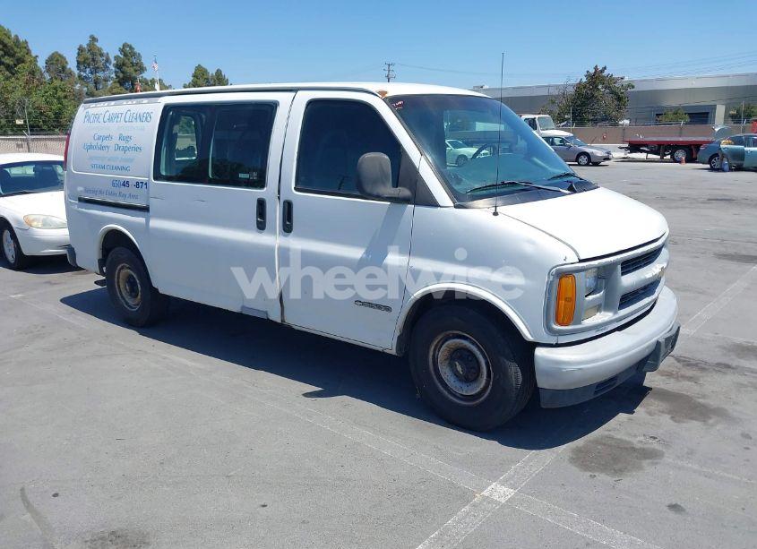 1998 Chevrolet Chevy VAN G2500 (VIN 1GCFG25R6W1023004) main photo