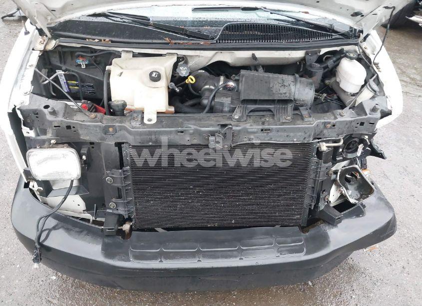 Photo 10 of 2003 Chevrolet Express (VIN 1GCFG25T531227574)