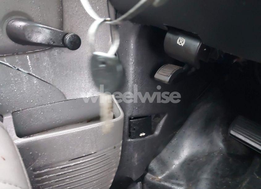 Photo 11 of 2003 Chevrolet Express (VIN 1GCFG25T531227574)