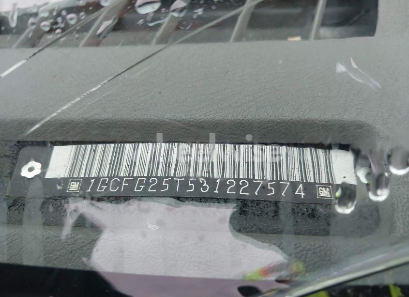 Photo 9 of 2003 Chevrolet Express (VIN 1GCFG25T531227574)
