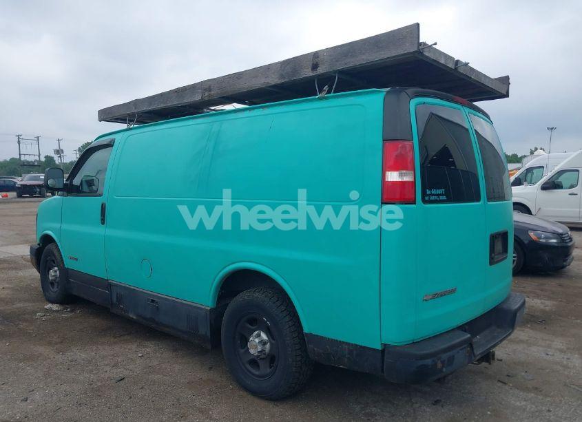 Photo 3 of 2003 Chevrolet Express (VIN 1GCFG25T731186171)