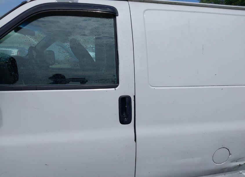 Photo 14 of 2003 Chevrolet Express (VIN 1GCFG25TX31135490)