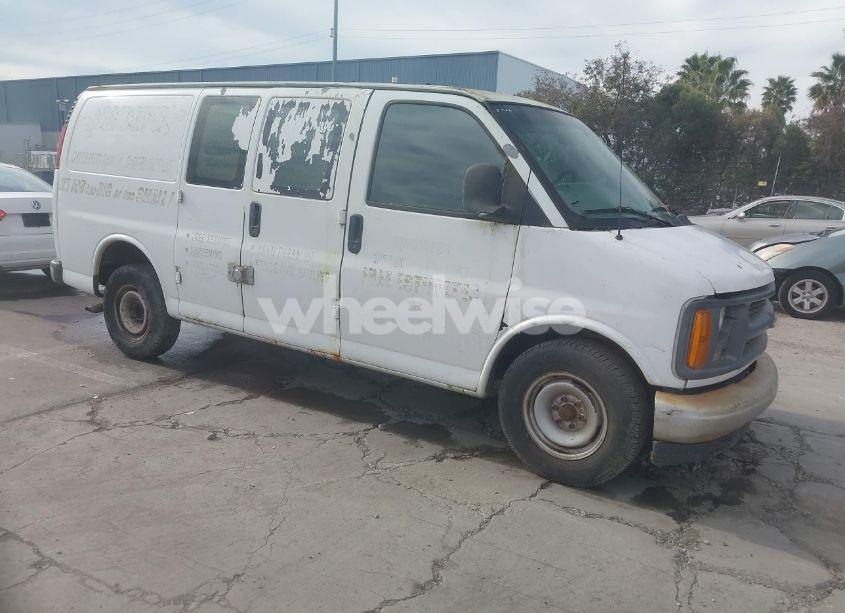 2001 Chevrolet Express (VIN 1GCFG25W111145316) main photo